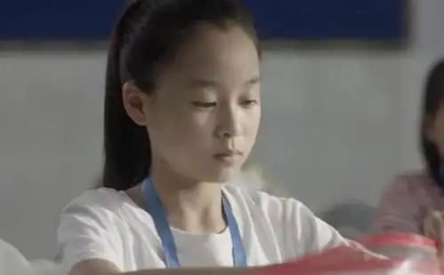 由于小时候没有接收到正确的教育,米桃已经身患疾病,以后的人生可能不