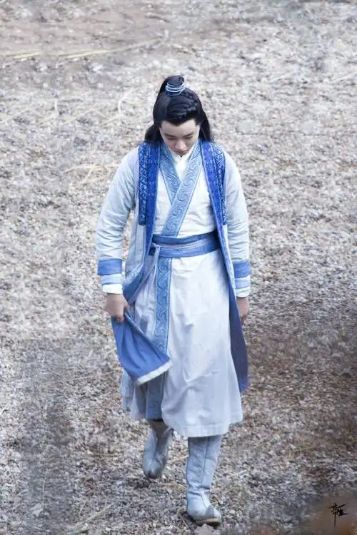 王俊凯# #tfboys王俊凯# #tfboys#诛仙拍摄cr:karroy_emperor帝王站