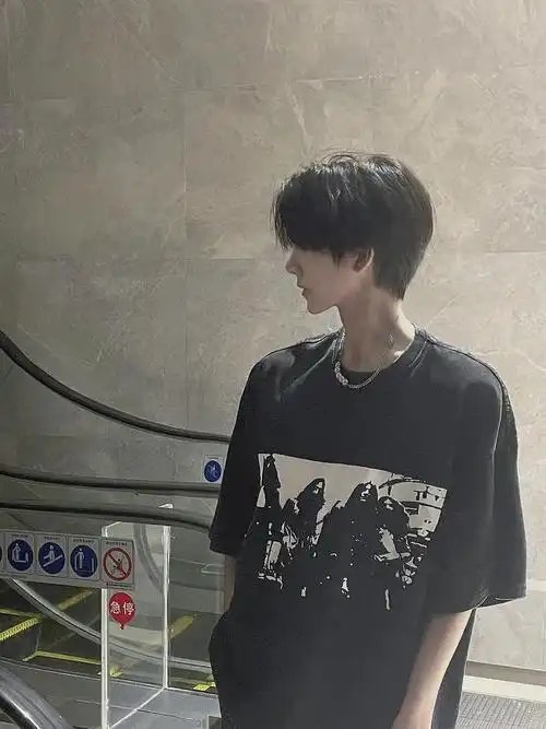 被你@ 的找不到对象#少年感 #纯情男高 #男高中生 #侧颜