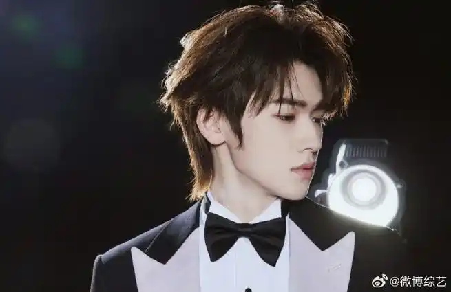 宋亚轩西装小绅士##宋亚轩在王牌学到的第一要义##王牌对王牌