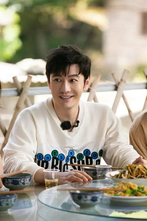 《中餐厅6》 黄晓明剧照 (2).jpg