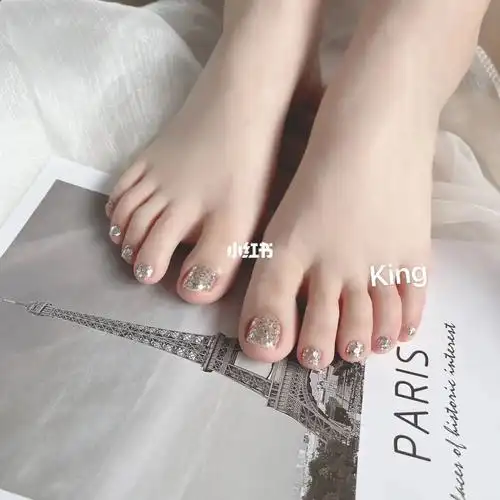 我不允许脚脚白的女孩子不知道这款美甲真的真的是高级又显白精致的