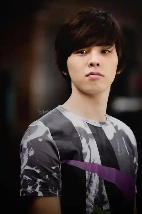 早期权志龙的照片