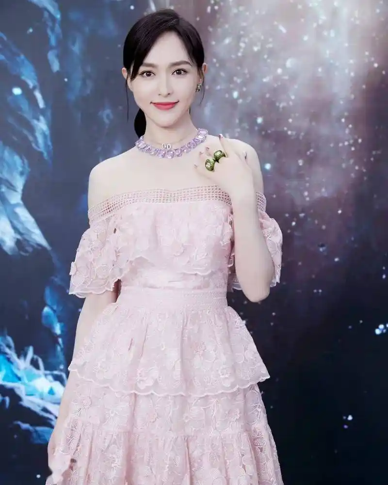 唐嫣归去来#唐嫣正能量#糖糖#糖糖小公主是我#糖糖生活照#糖糖先幫我