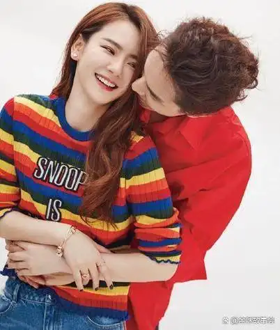 戚薇庆祝结婚9周年:与美籍老公李承铉甜蜜瞬间,展现深厚夫妻情