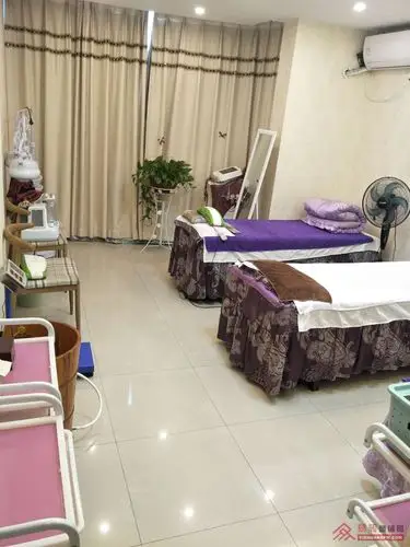 【易转免费推荐】市区口碑六年老店盈利美容店转让带客源