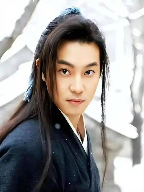 梦回"白展堂"!46岁沙溢晒秀肌肉照瘦身成功,胡可感叹谁懂啊!