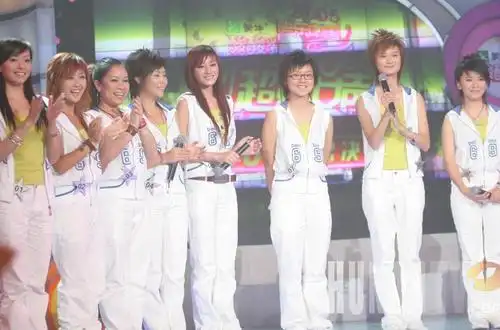 11年的快乐女声除了整容居然还有人回家卖牛肉