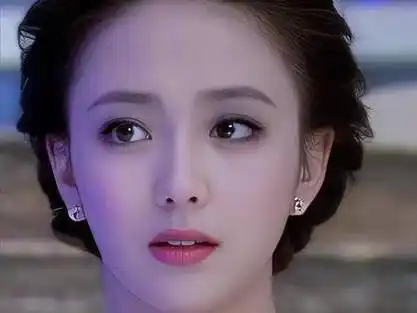 丫丫的虎牙笑起来真的好可爱|虎牙|佟丽娅_新浪新闻