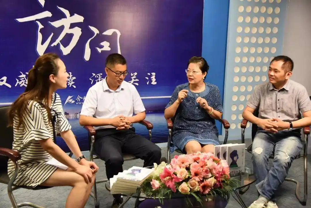 刚刚,热播剧《少年派》编剧九枚玉做客本网直播间!