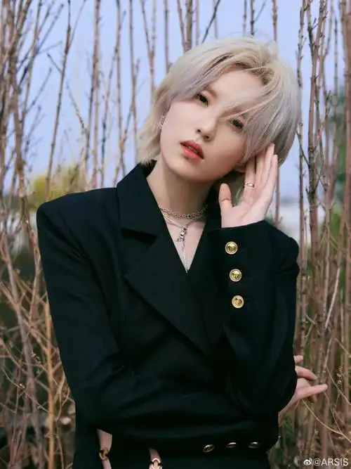 陆柯燃##arsis##陆柯燃[超话]##arsis人物志##明星同款##时尚配饰