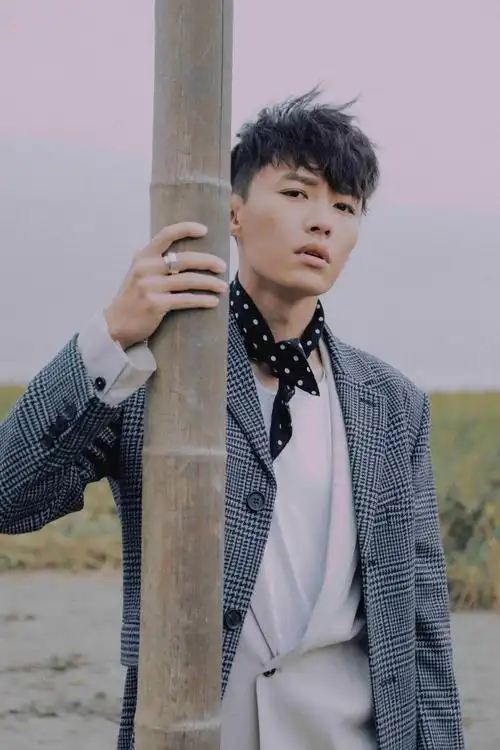 代旭秋日胶片风大片 清爽迎面魅力袭人