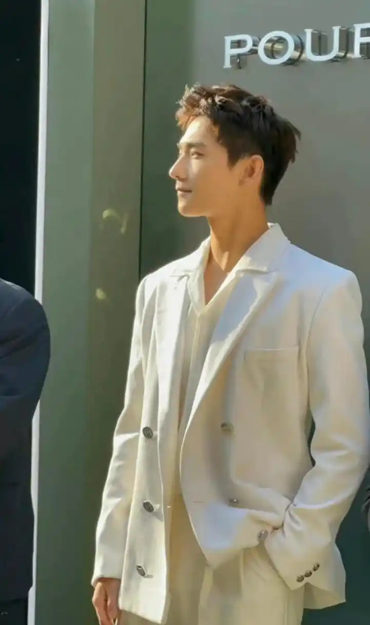 宋茜,杨洋的活动生图