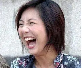 女明星尴尬大笑时刻谁看了谁都会招架不住