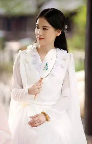 黄圣依古装独舞真的太仙啦一眼就被这样的仙女造型真的很惊艳