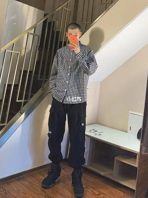 鸿鸿男生春秋季穿搭格子衬衫工装裤运动鞋男