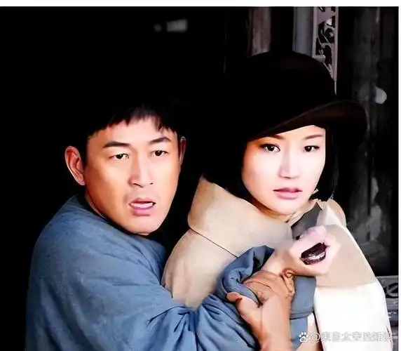 演员王志飞为小16岁女友抛弃发妻与现任妻子认识3天就闪婚