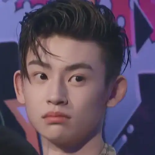 让领导不敢委以重任的头像96#小鬼王琳凯