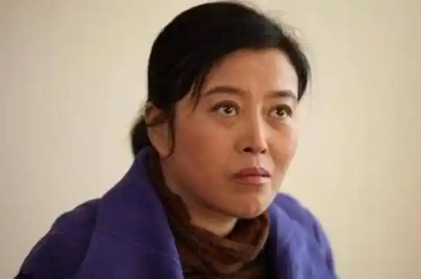 丁嘉丽的爱情大揭秘,和她生命中最重要的男人_养父_胡光川_孙红雷