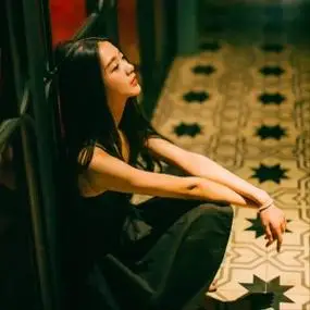 心碎绝望的伤感图片头像