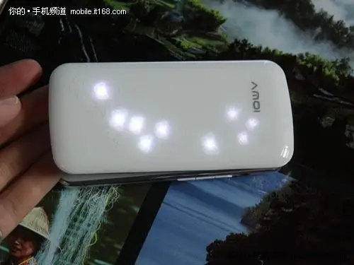 时尚个性蝴蝶翻盖手机 夏新f56唯美图赏