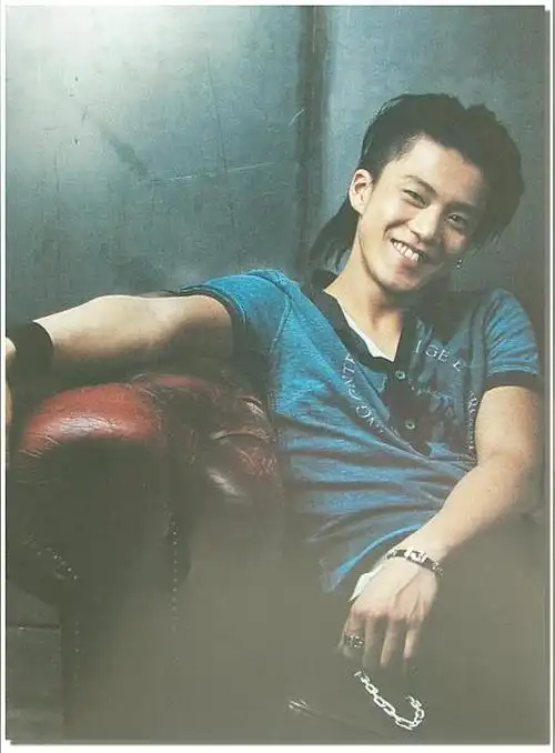 从漫改男到大叔变身记【更新更鑫】小栗旬早期照片出生于东京都小平市