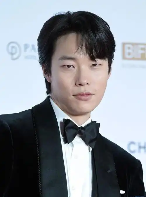 刘宇宁赵露思因戏生情韩国三角恋的瓜第二十条票房内幕她不会分手更不