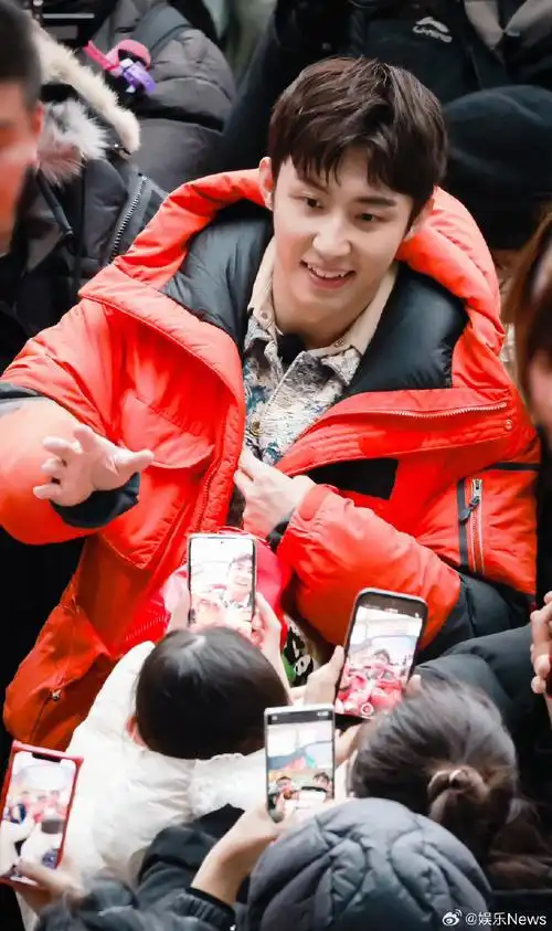 黄景瑜顺毛##黄景瑜男大味