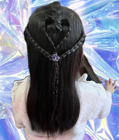 小女孩清新编发 低调软萌惹人爱_儿童发型 - 美发站