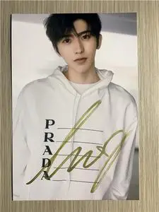 『冲冠』大陆明星蔡徐坤亲笔签名照片坤坤24款热门定妆照6寸现货