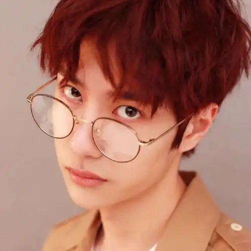 uniq-王一博 wb头像