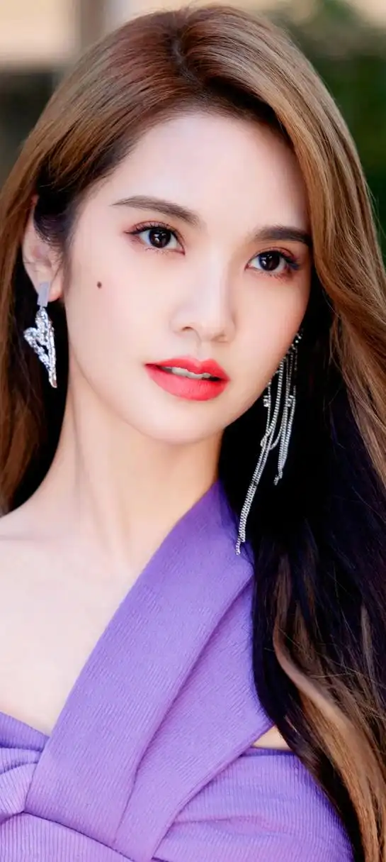 美女壁纸～杨丞琳,紫色礼服很漂亮