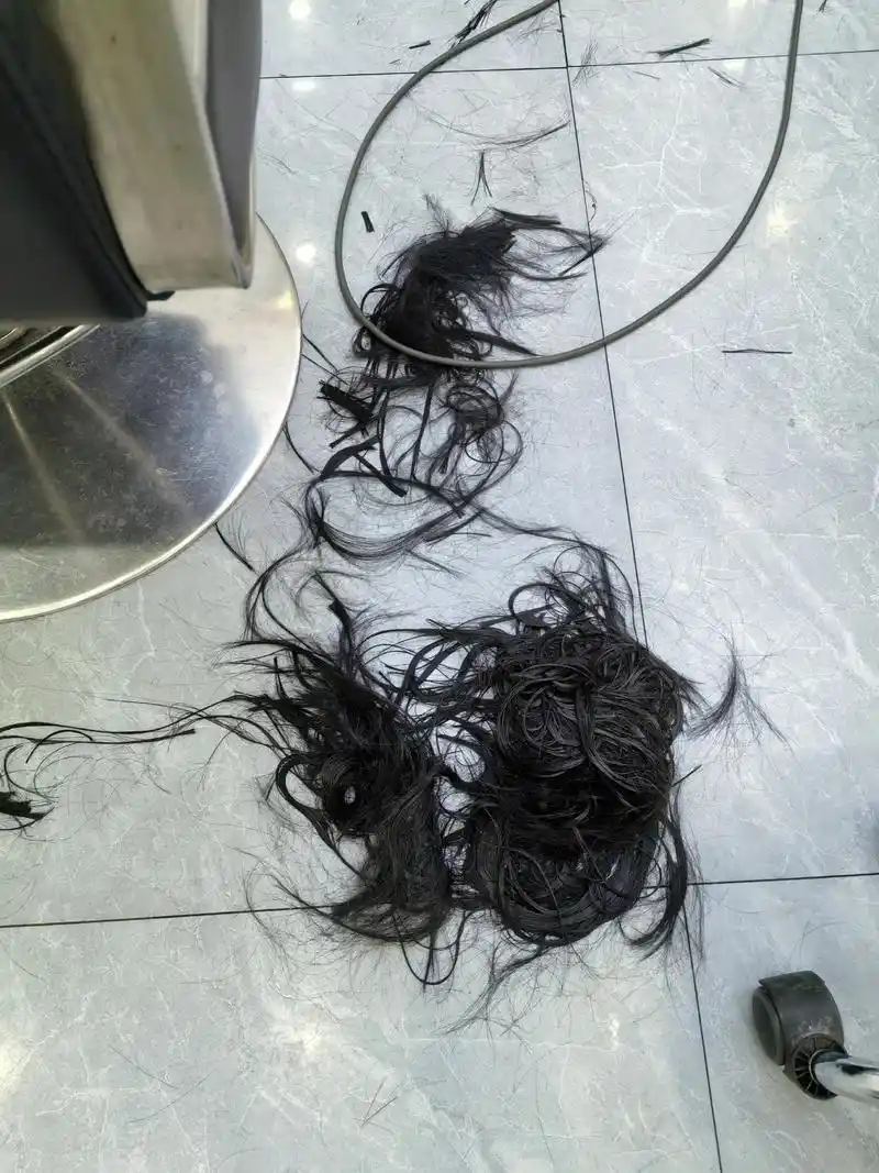 剪了头发真轻快.好心疼我的长发