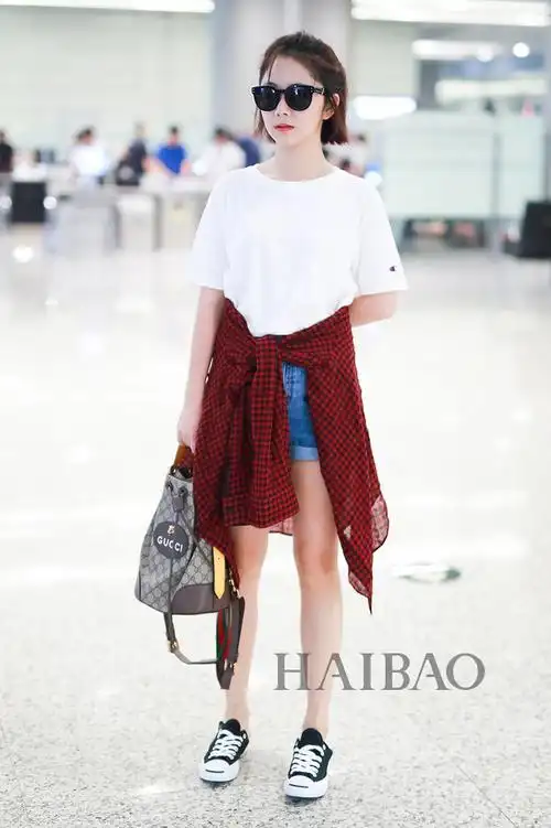 秋天秋天 看看中国明星的秋季街拍吧