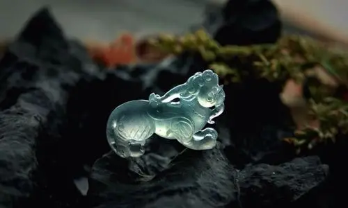 "眼观六路,耳听八方",麒麟有招财的功效… - 堆糖,美图壁纸兴趣社区