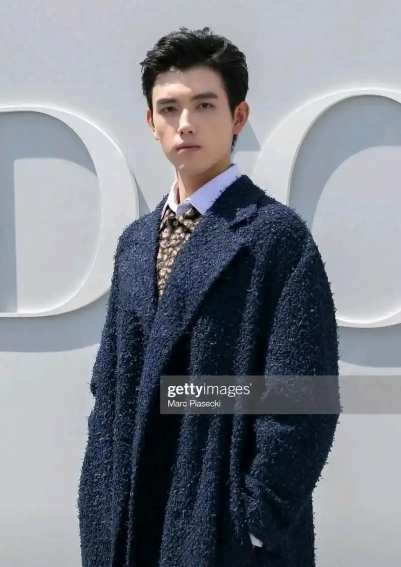 陈飞宇生图,他真的凸嘴很严重 脸颊凹陷,太陈凯歌了!