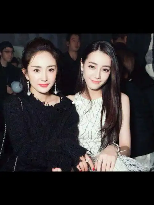 杨幂迪丽热巴00