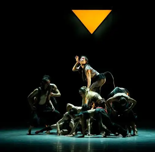 现代舞剧《十二生肖》(上)北京现代舞团倾情演绎