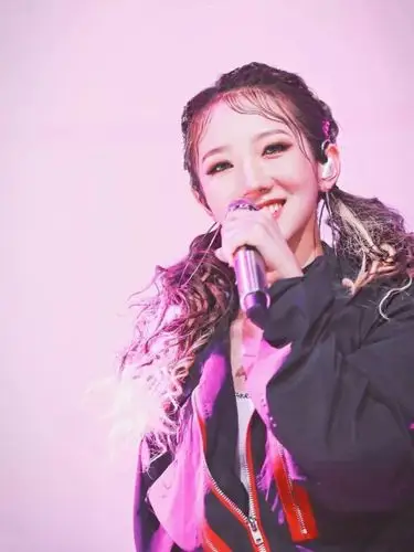 创造101成团组合名确认为火箭少女101