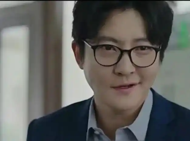 以为是假新闻,其实是真新闻,从郭京飞到袁立,离谱又惊呆众人