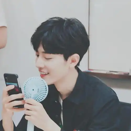 肖战,男爱豆头像,肖战头像肖战.二传注明id或程述.