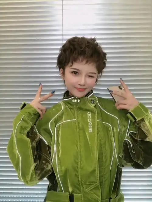 小可爱短发羊毛卷上海烫发复古发型短发