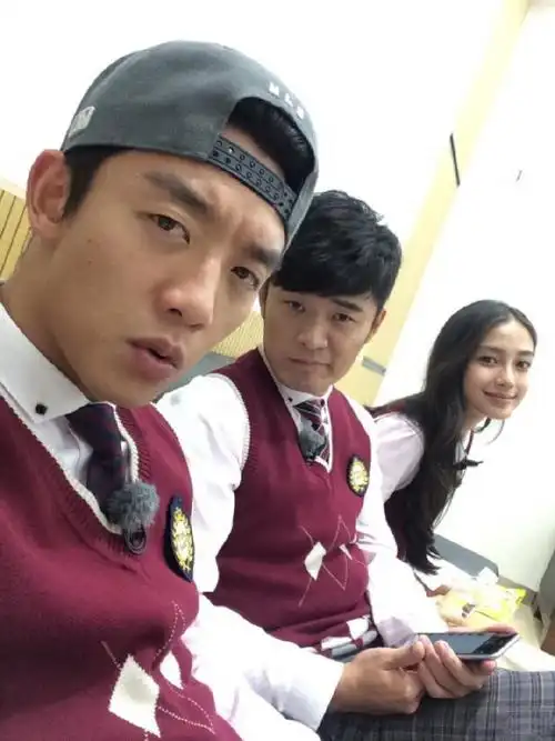 angelababy超话化石组合@郑恺@陈赫@angelababy#angelababy#|#杨颖