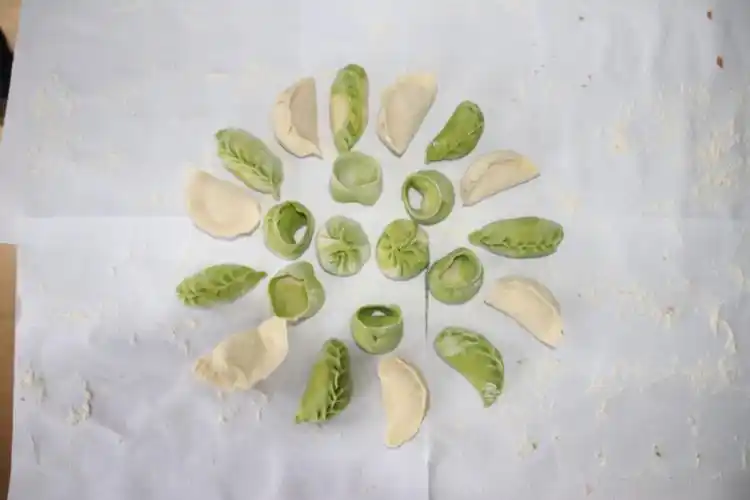 "趣味包饺子大赛"暨科胜邦23周年生日会