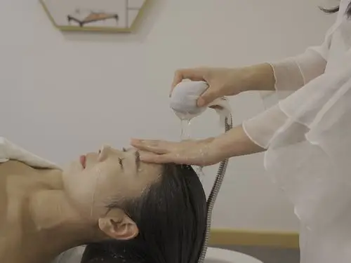 首迦洗头吧尊享60分钟经络洗发按摩spa