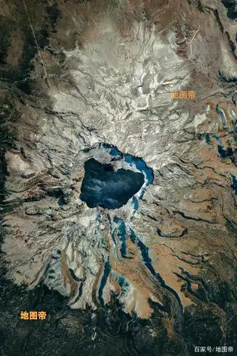 航拍吉林白山长白山机场距离长白山西景区仅15千米