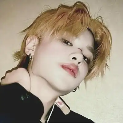 黄明昊吴宣仪情头