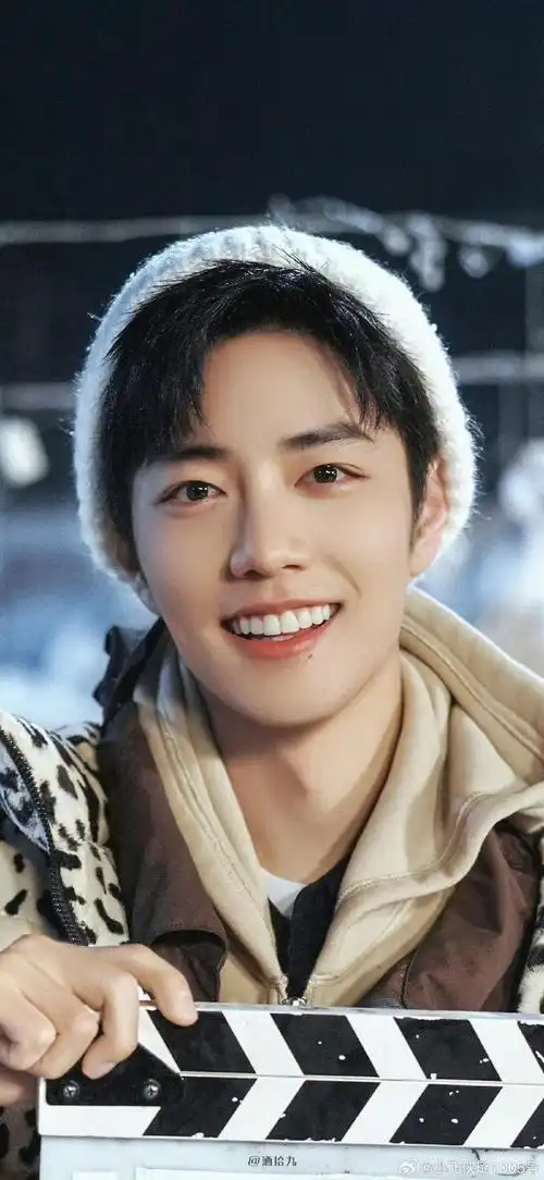 肖战超话#肖战##日常见肖战##被肖战的笑颜治愈了#看到他的笑容就不