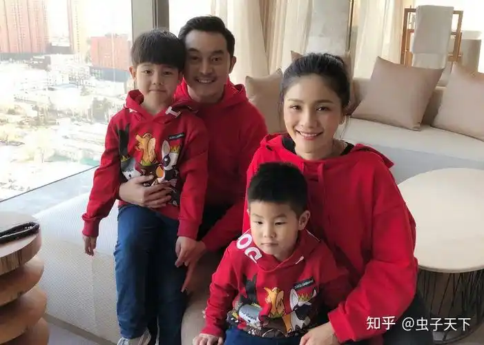 一句话总结沙溢当过校草娶了美女生了帅哥还是2个