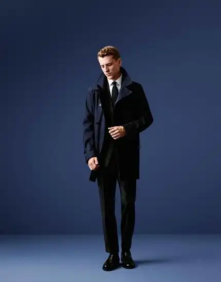 本款防雨风衣在位于坎伯诺尔德(cumbernauld)的汉考克(hancock)工厂纯